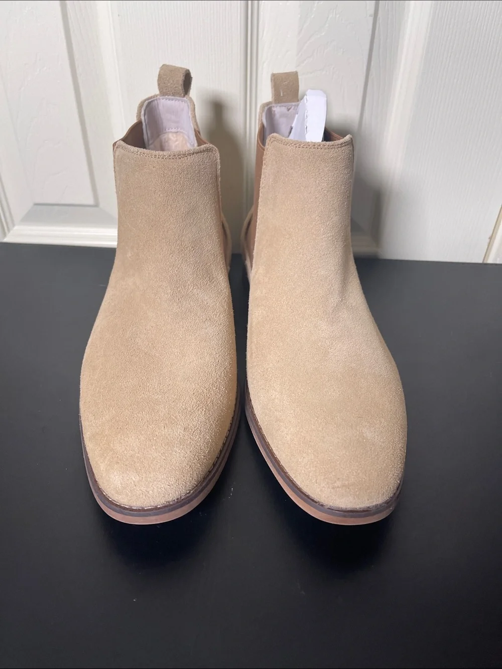 Men's Suede Chukka Boots in Light Beige with Brown Elastic